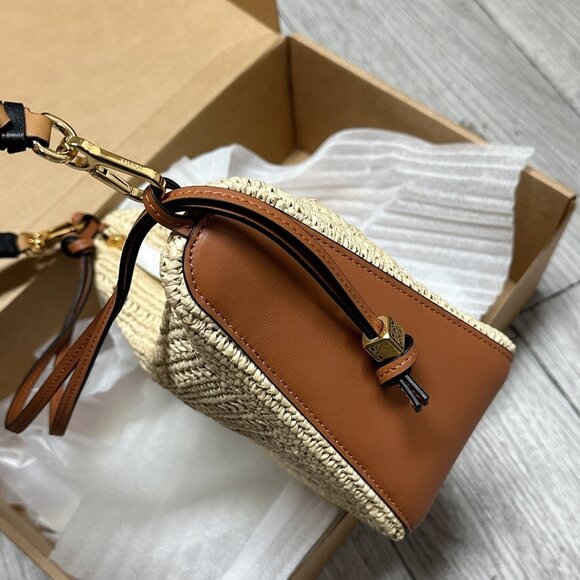 Loewe Mini Hammock Hobo in raffia and calfskin - Picture 7 of 9